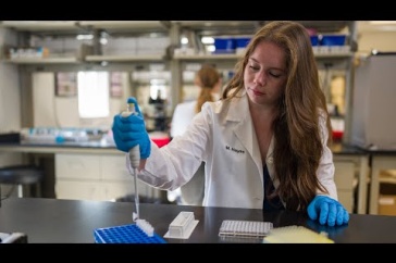 Undergraduate Research Opportunities Shape UNH Experience for Hayes '23